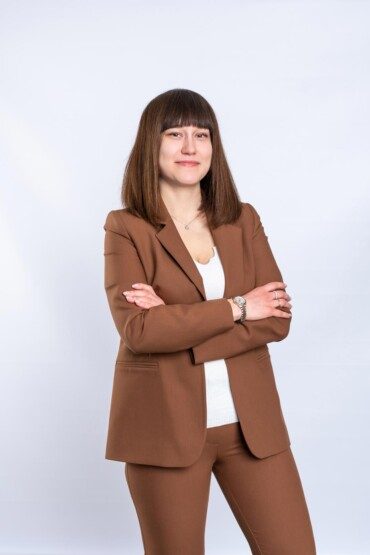 Федоренко Елена Айратовна — специалист отдела делопроизводства